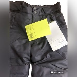 Girls or boys all in motion snow pants. New with tags